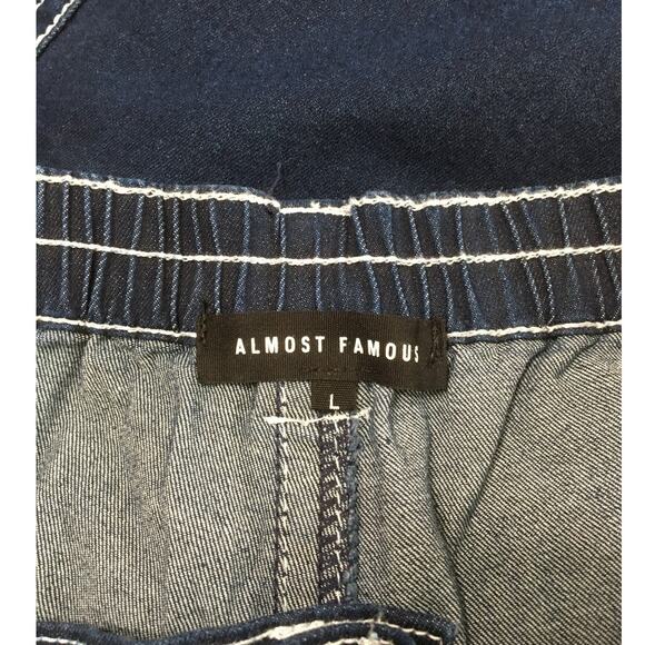 NWT Almost Famous Large Pull On Double Elastic Waist Wide Leg Cargo Skater Jeans - Picture 4 of 6